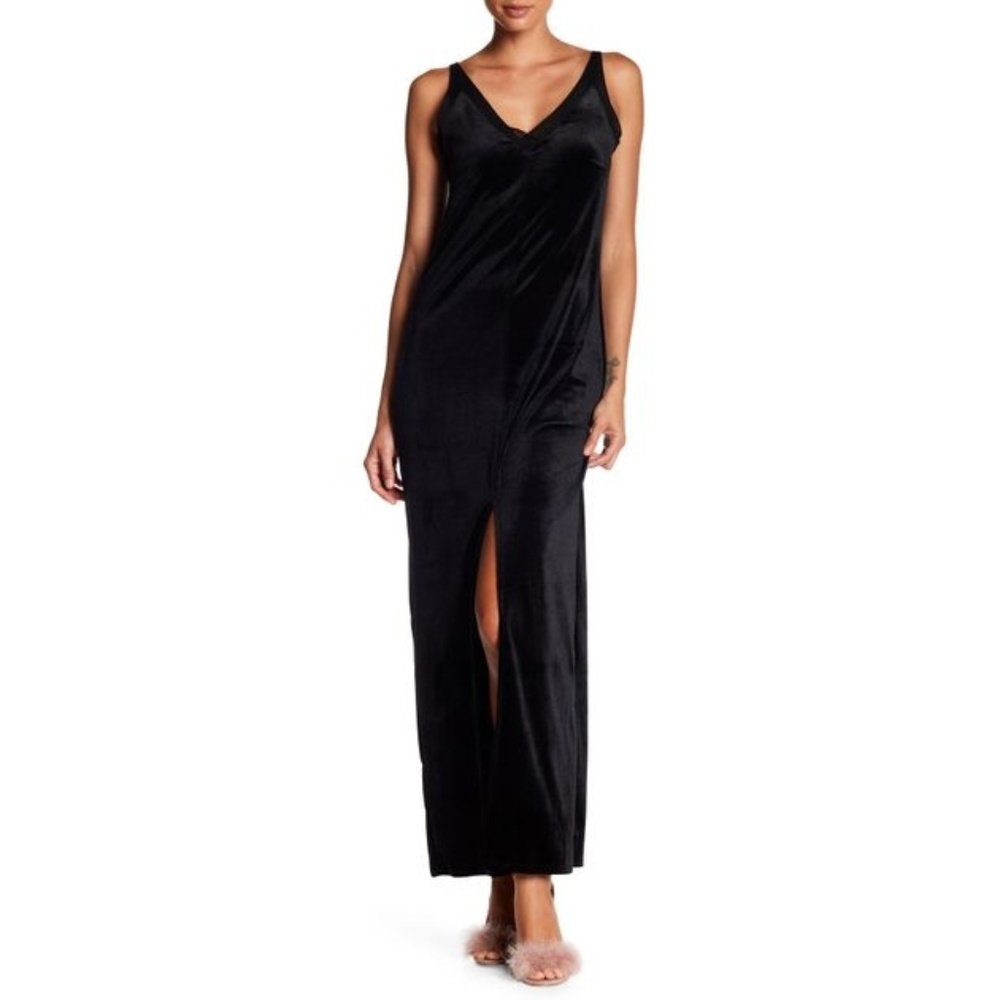 Romeo & Juliet Couture  Black Velvet & Mesh Maxi